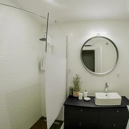 Apartment Comfort Zone *